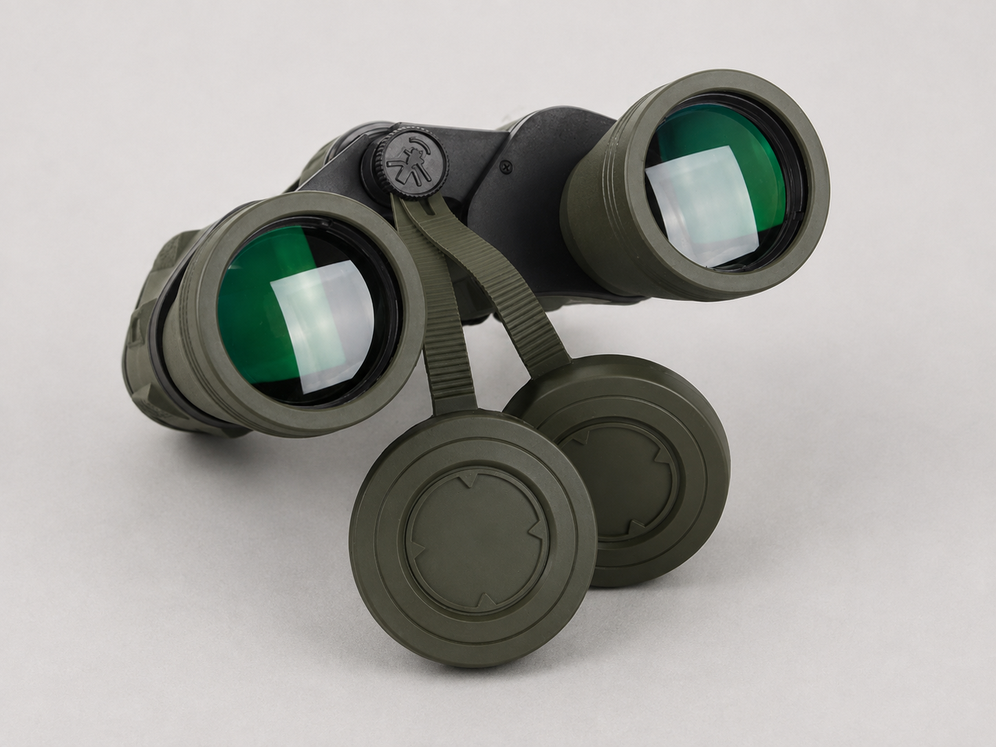 Militärisches Jagdfernglas mit Zoomoptik 20x50